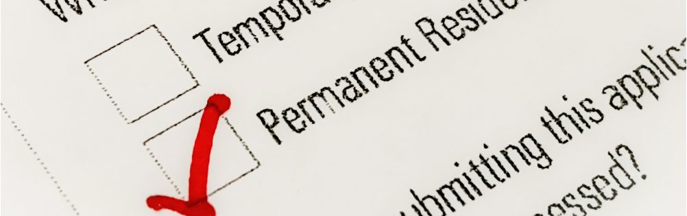 Long-term resident applying for permanent residence in Czechia